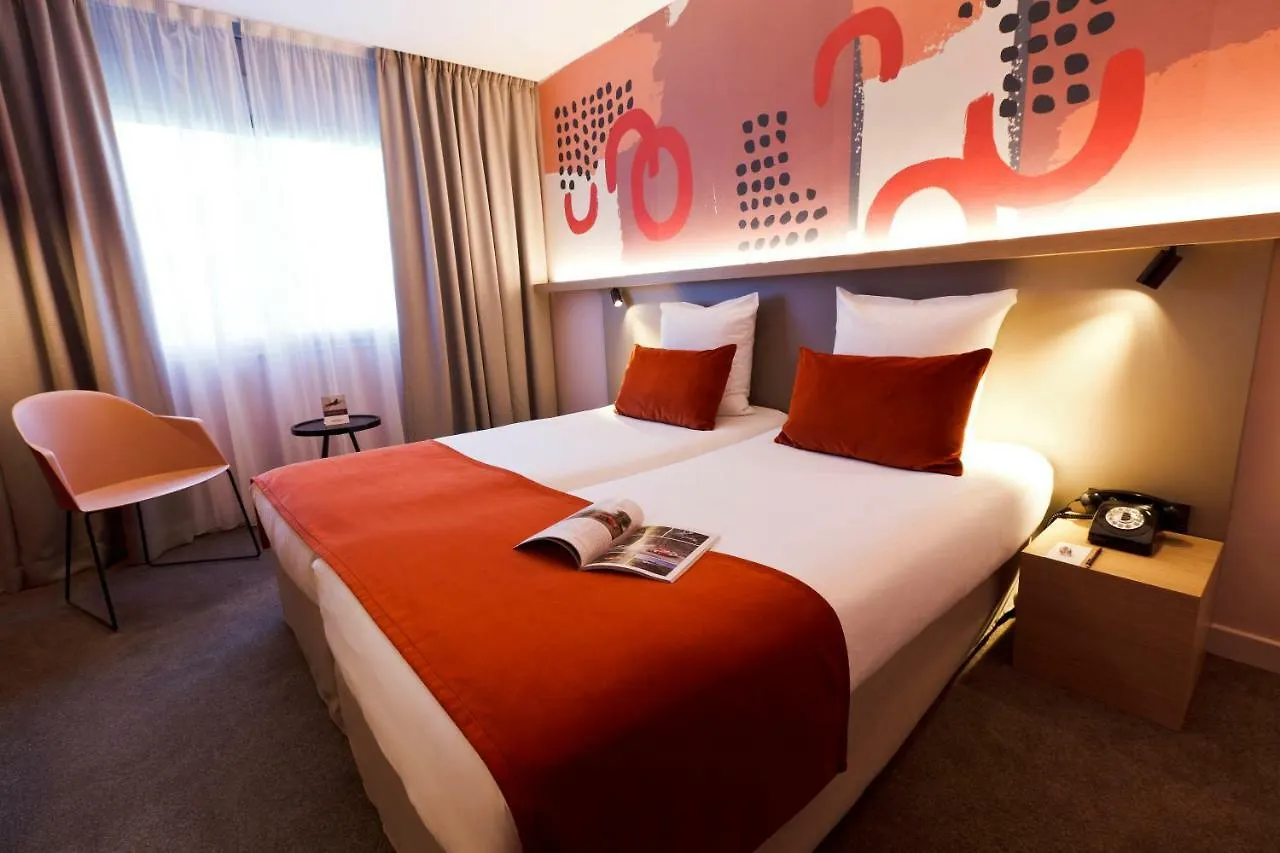 Mercure Lyon Charbonnieres France